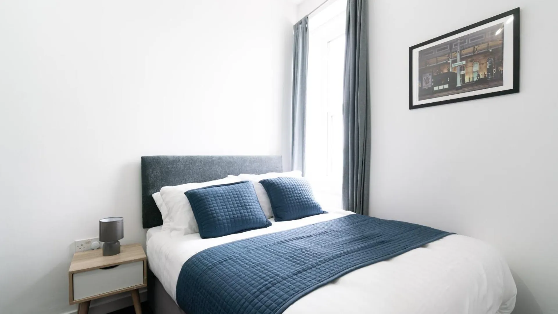 ***  Citysteps Hotels Newcastle West イギリス